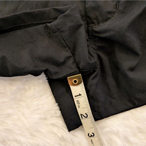 GoRuck Women’s Simple Shorts, Black, Size 2 - Picture 8 of 9